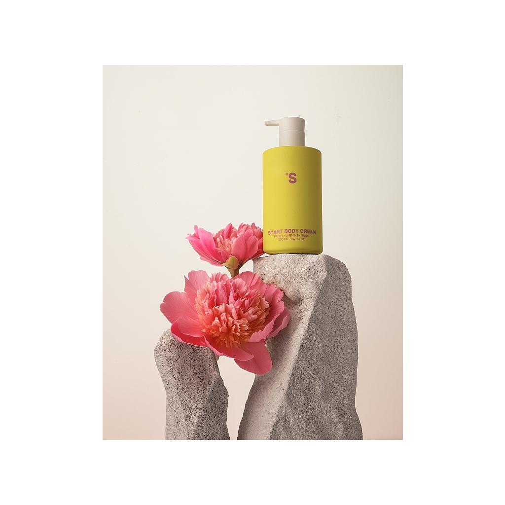 Лосьйон для тіла Sister's Aroma Smart Body Cream Півонія 250 мл (4820227782925)