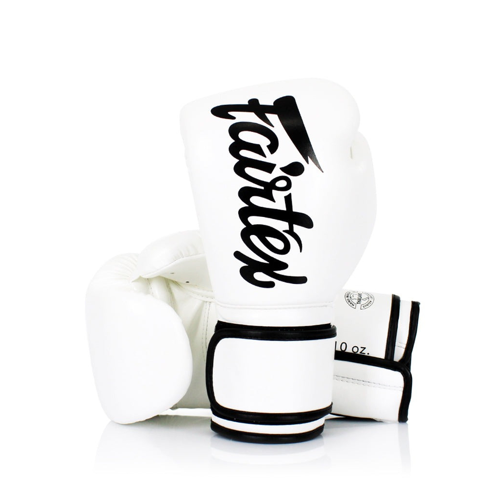 Боксерські рукавички Fairtex BGV14 White 16 унцій (бинти в комплекті) (BGV14_16oz_White) Боксерські рукавички Fairtex BGV14 White 16 унцій (бинти в комплекті) (BGV14_16oz_White)