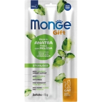 Treats for cats Monge Gift Cat Sterilized duck with lemon balm 15 g (8009470085281)